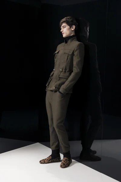 Look 12